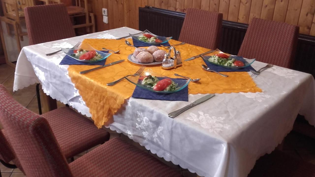 Restaurant Pension Lubusch Gahro Экстерьер фото